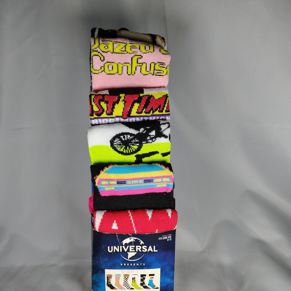 Universal Men's Colorful Graphic Socks Classic Movies ET, Jaws